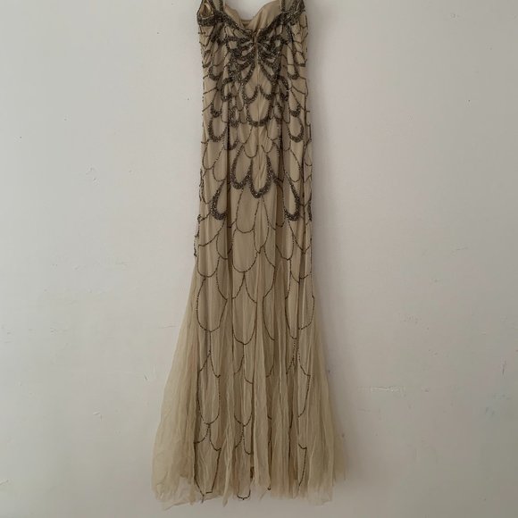 Dress - Picture 5 of 5